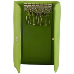 Porte clés de marque FANCIL en cuir vachette vert anis.
