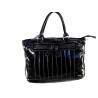 Grand sac à main Laurence C en simili cuir noir pouvant se porter court sur l'épaule ou en sac bandoulière. 1 Grand sac à main Laurence C en simili cuir noir pouvant se porter court sur l'épaule ou en sac bandoulière. 1