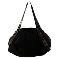 sac à main de couleur noir, en velours côtelé, Laurence C pouvant se porter court sur l'épaule. 3