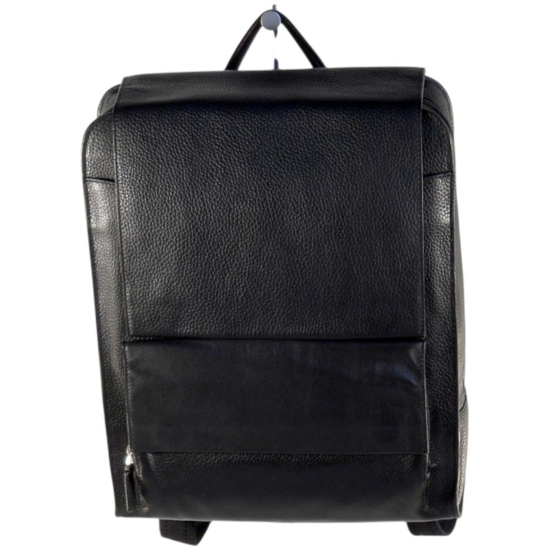 L'AVENTURIER - sac à dos en cuir vachette souple noire L'AVENTURIER - sac à dos en cuir vachette souple noire