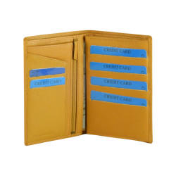 Portefeuille cuir marrron clair 3 volets de marque SPIRIT. 2