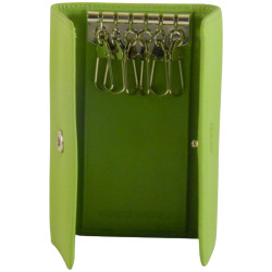 Porte clés de marque FANCIL en cuir vachette vert anis.