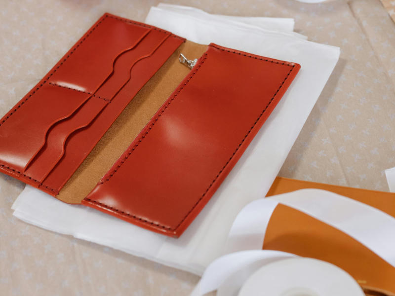 Comment Choisir son Portefeuille en Cuir : Le Guide Complet